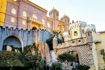 Portugal tourist attractions – Portugal Schengen Visa requirements for Pakistanis 2025